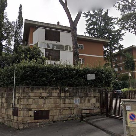 Monolocale A Mostacciano Apartment Рим Екстериор снимка