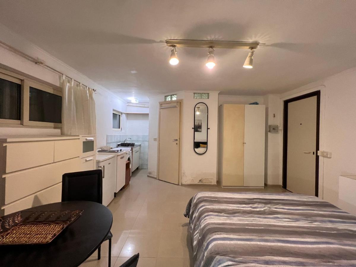 Monolocale A Mostacciano Apartment Рим Екстериор снимка